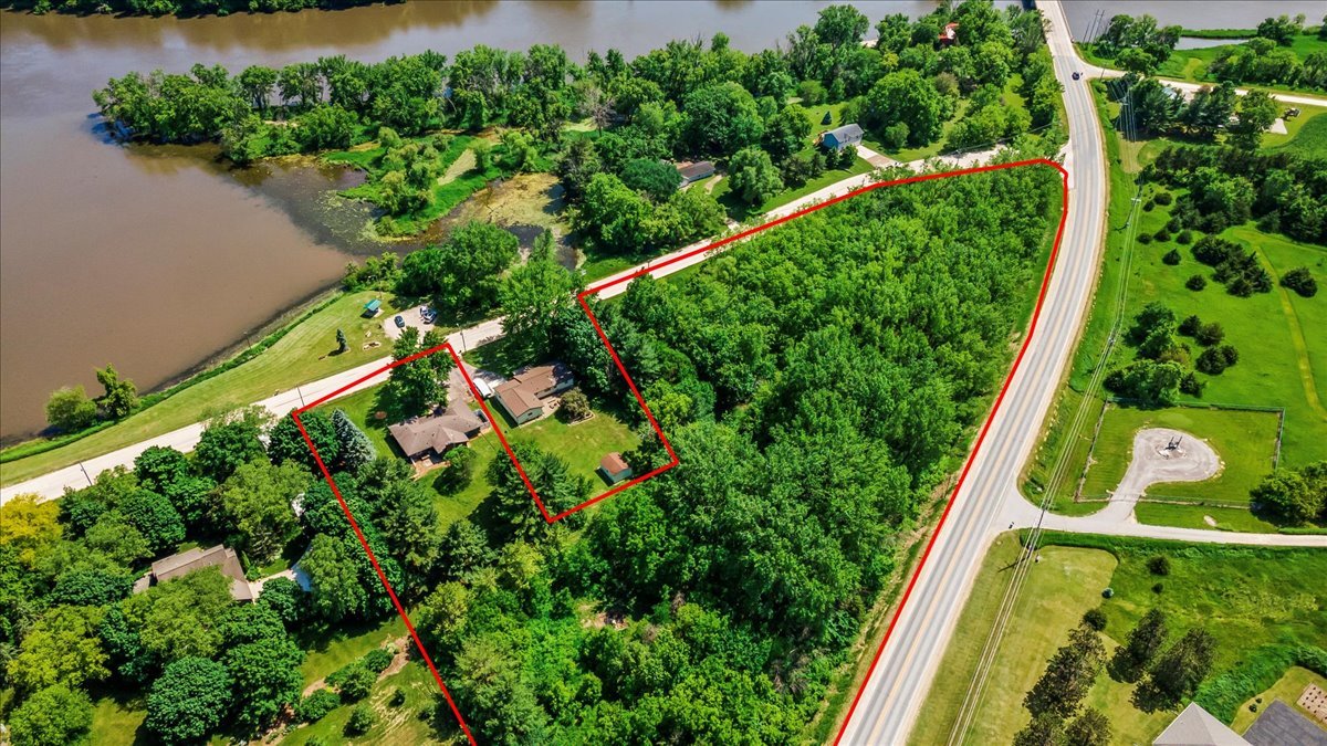 here is your chance to own a piece of paradise in waverly iowa